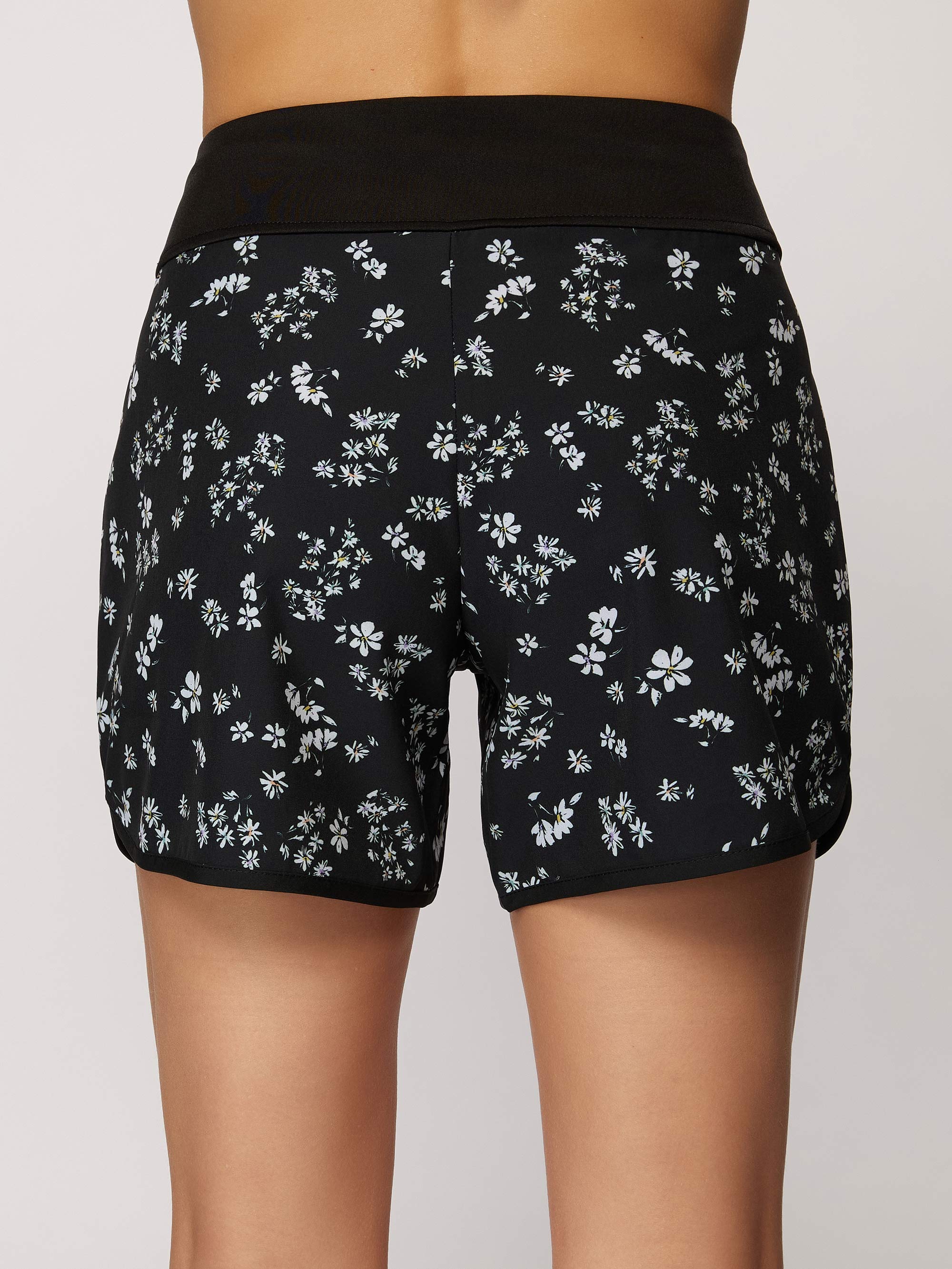 Dock 5" Shorts - Image 5